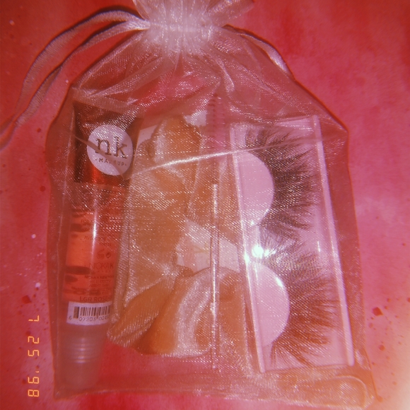 Lash bundle - Picture 3 of 3